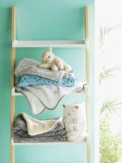 Couverture En Microfibre Imprimée étoiles Gris Clair - Vertbaudet -Literie Bébé couverture en microfibre imprimee etoiles 4